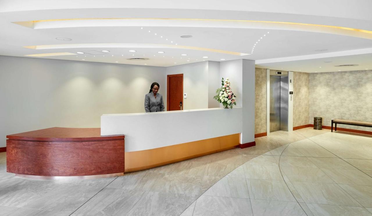 Hilton Garden Inn Society Business Park Lusaka Exterior foto
